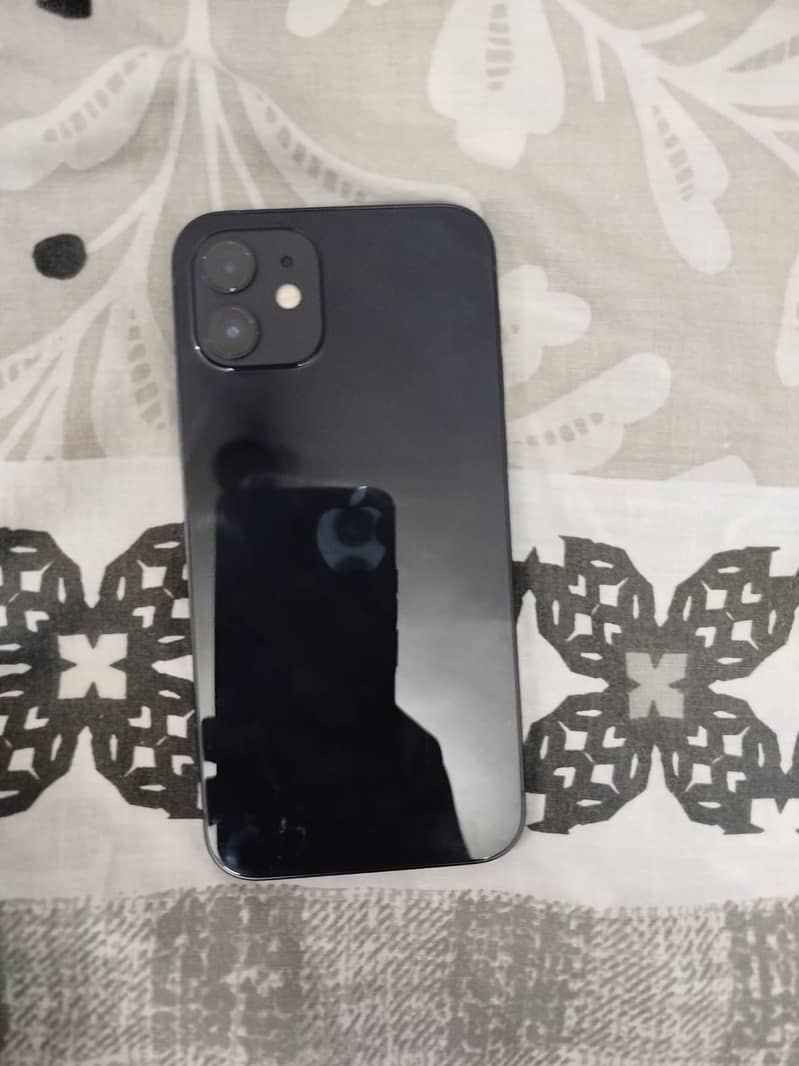 Apple iPhone 12 2