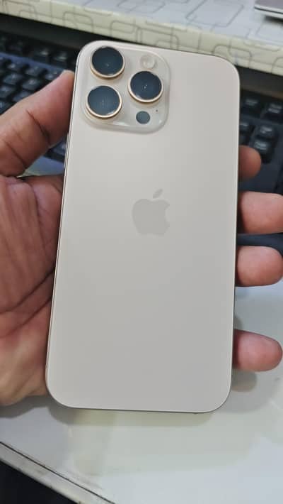Apple iPhone 16 Pro Max