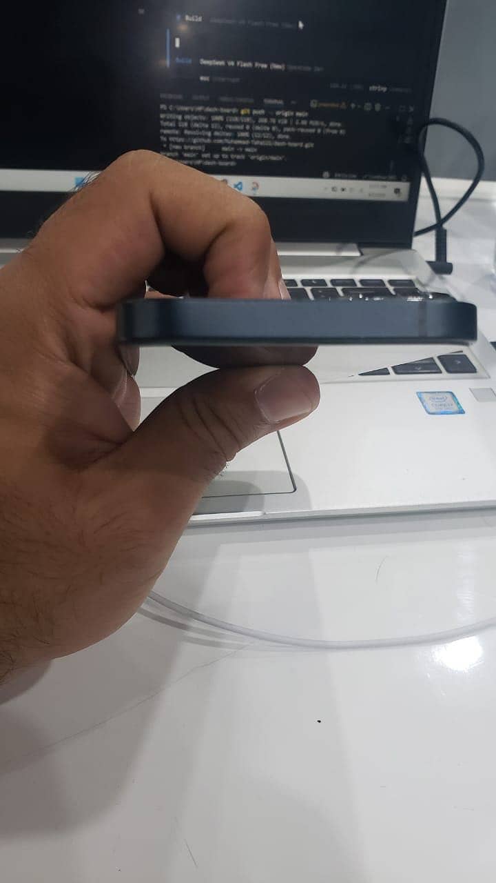 Apple iPhone 13 5