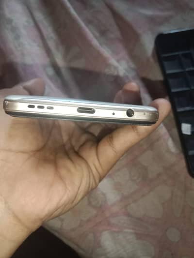 Tecno Camon 18