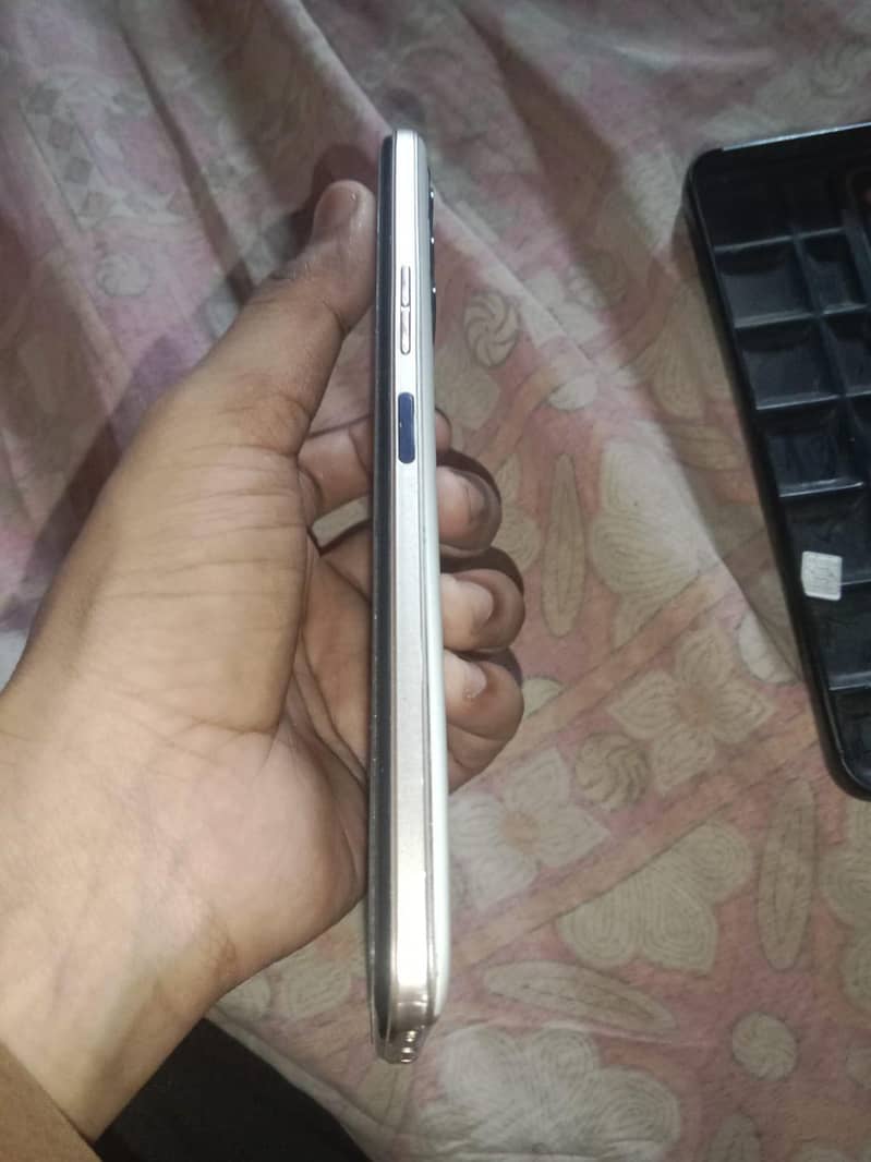 Tecno Camon 18 1
