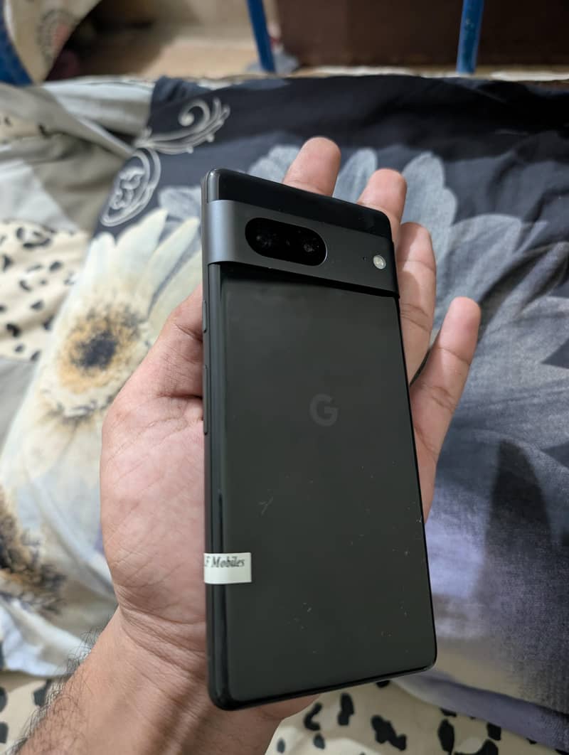 Google Pixel 7 3
