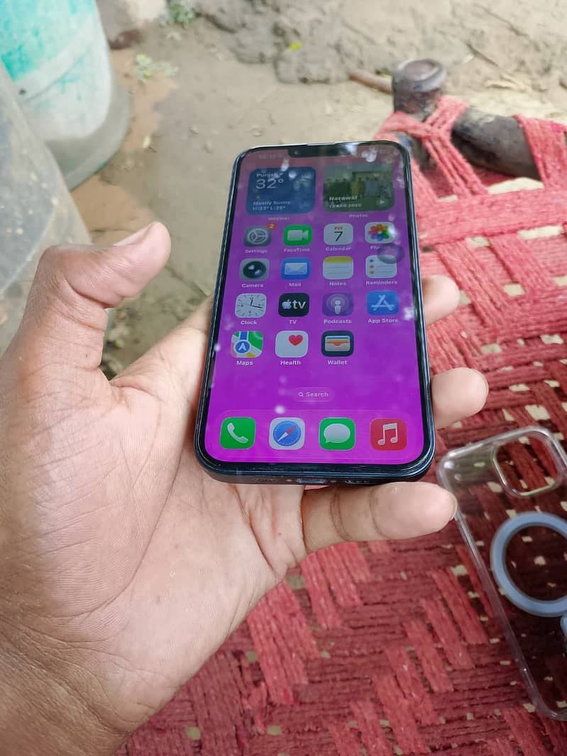 iPhone 14 7