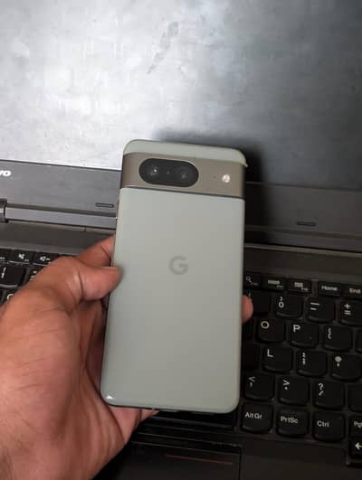 Google Pixel 8
