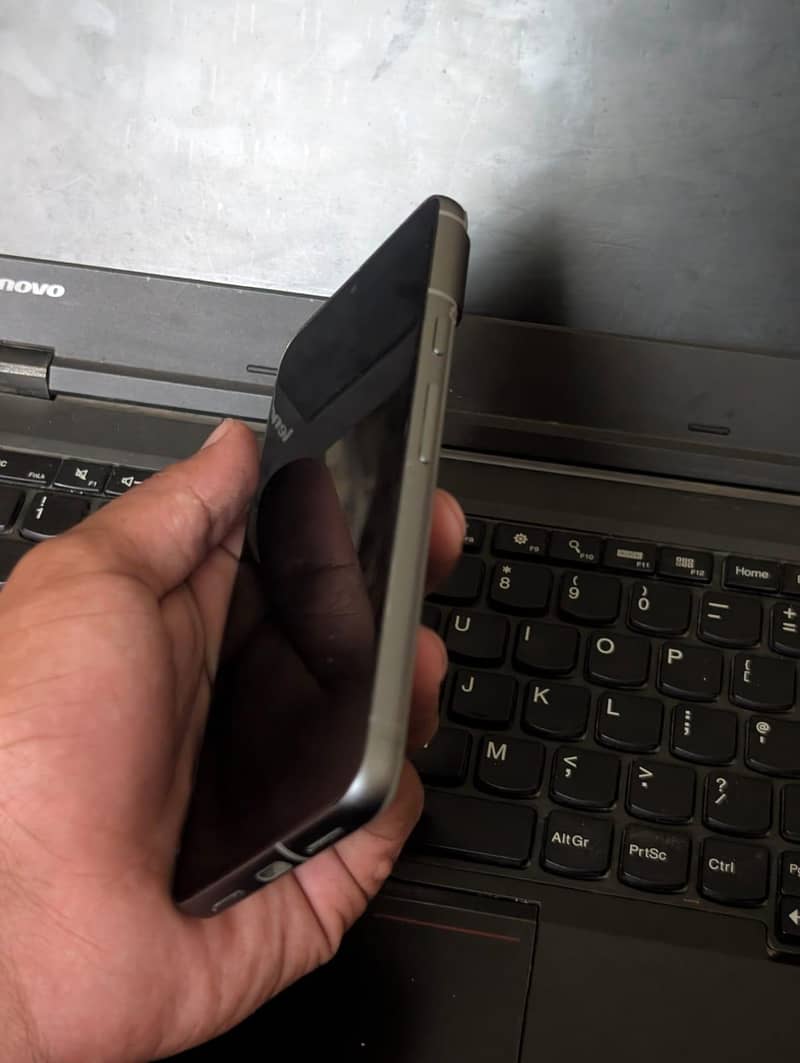 Google Pixel 8 2
