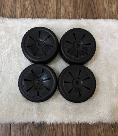 Caster Racing RC 1/8 17mm Tyres Hex