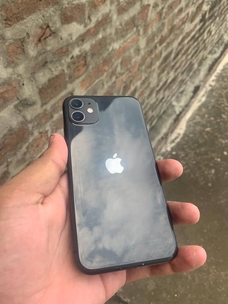Apple iPhone 11 0
