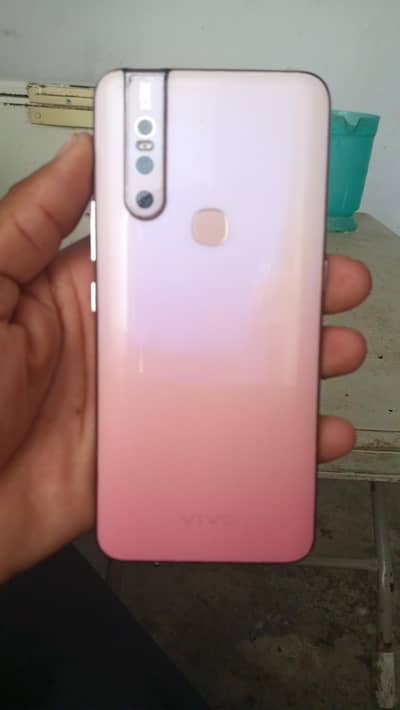Vivo V15
