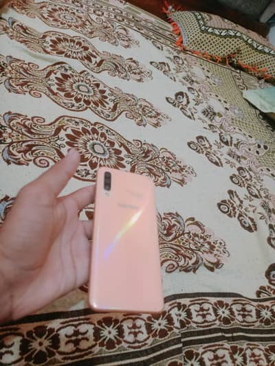 Samsung Mobile A50