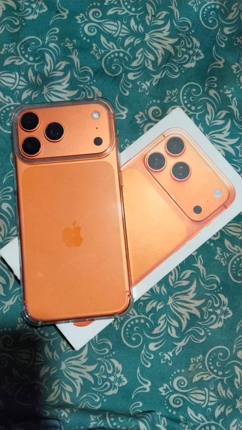 Apple iPhone 17 Pro Max 0