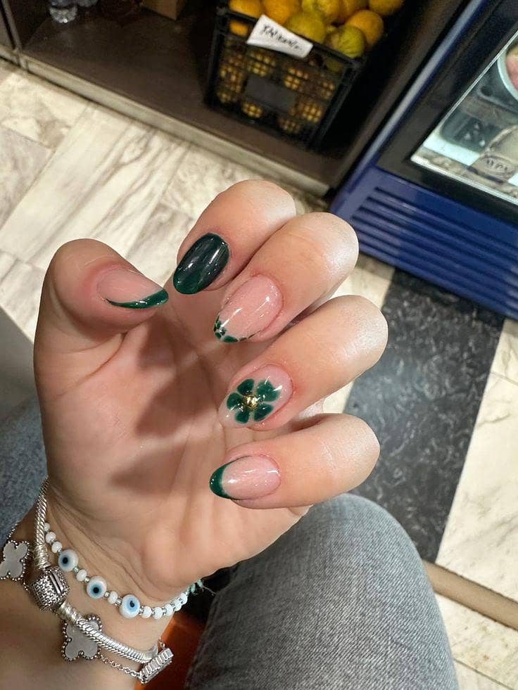 Hand Made nails 8