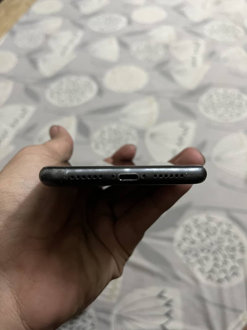 Apple iPhone 11 2