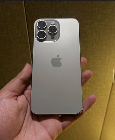 iPhone 15 pro max factory unlock