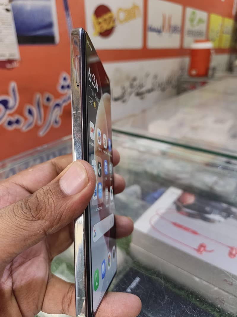 Tecno CAMON 30 4