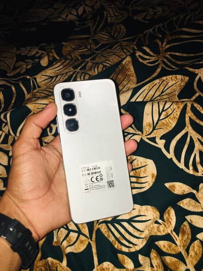 Infinix hot 60i 6+6/128