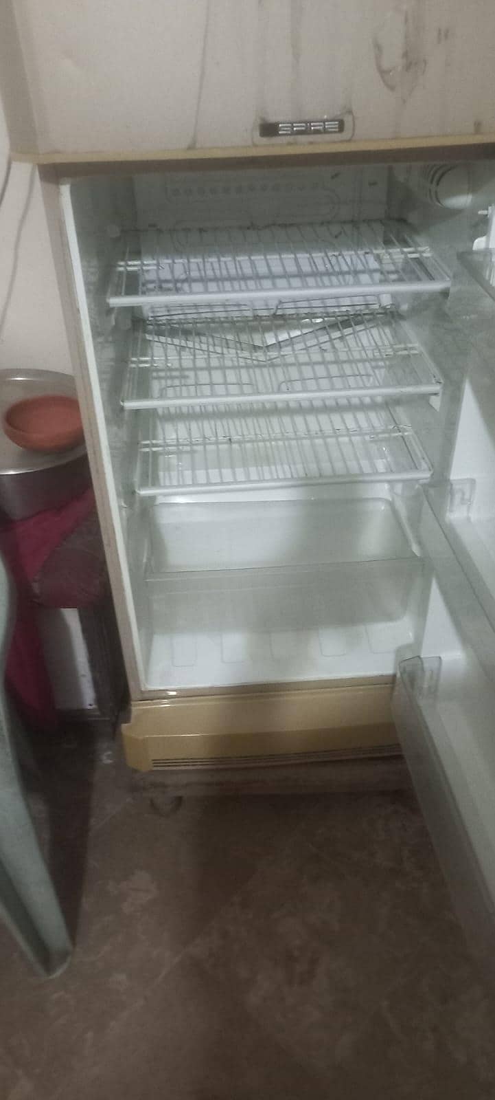 Refrigerator 4