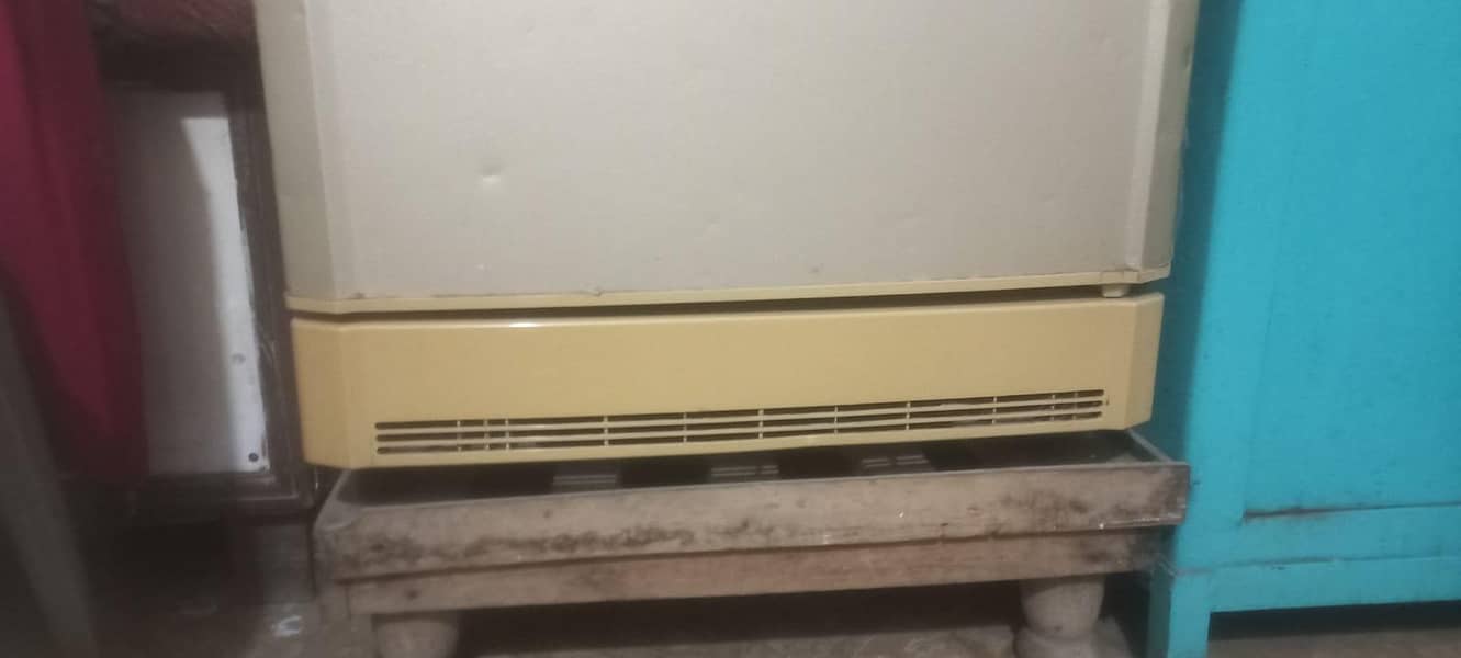 Refrigerator 5