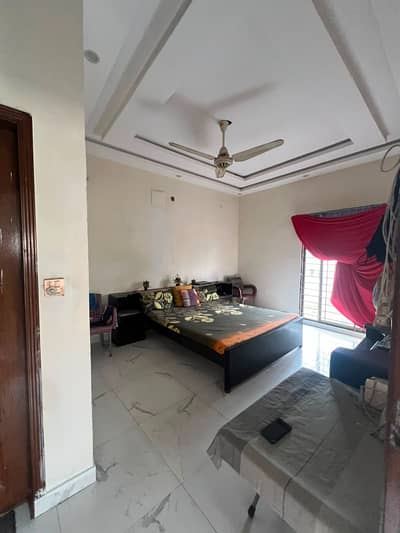 8 marla upper portion available for rent in Bahria orchard Lahore