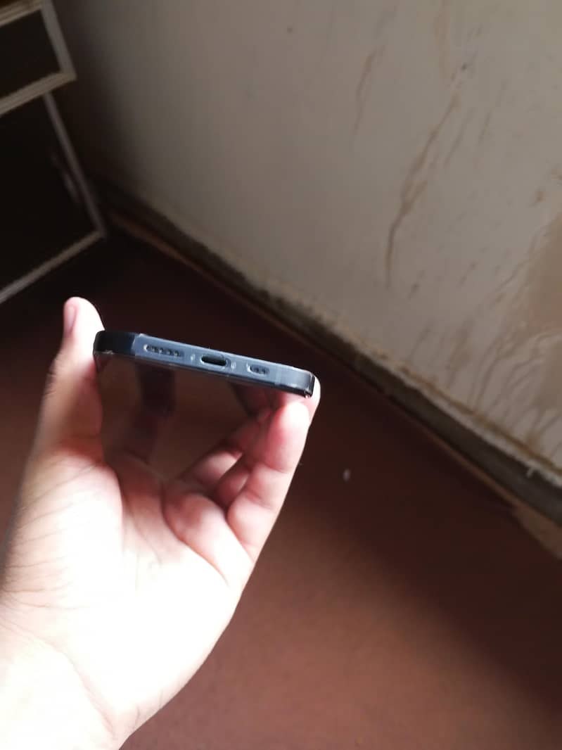 Apple iPhone 12 1