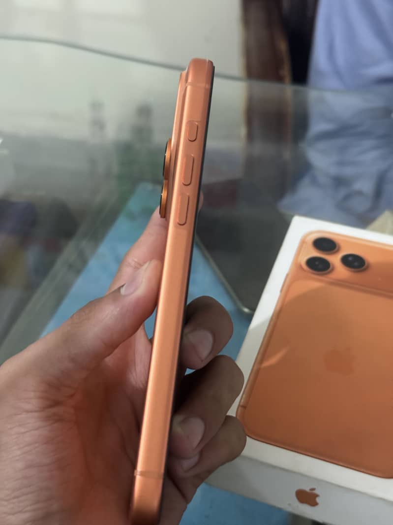 Iphone 17 pro max 3