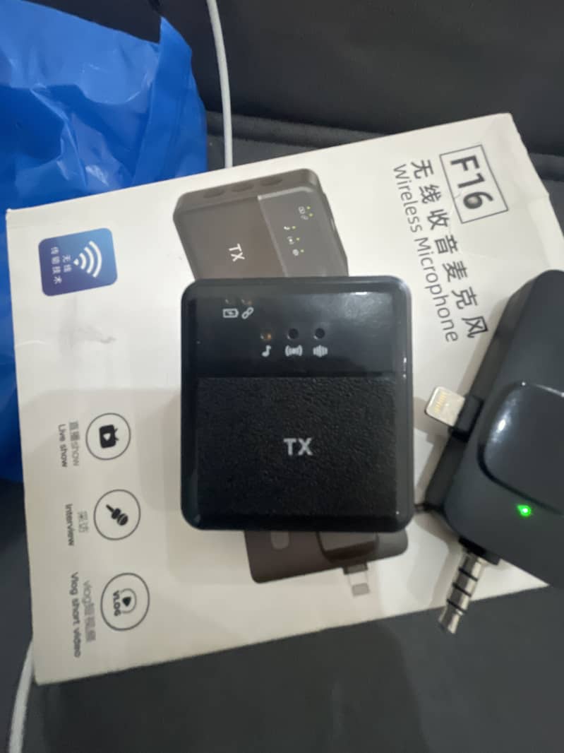 Wireless Microphone 2
