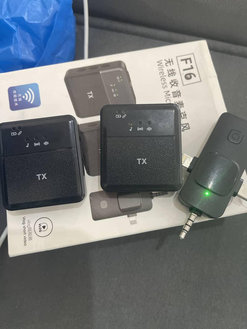 Wireless Microphone 3
