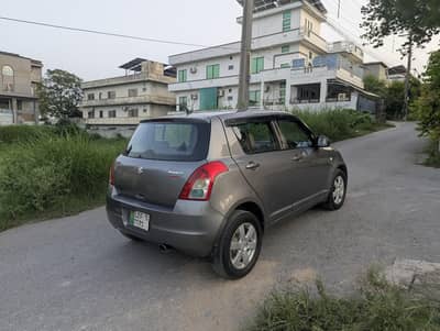 Suzuki Swift dlx 2013 model 03335797847 whtsapp
