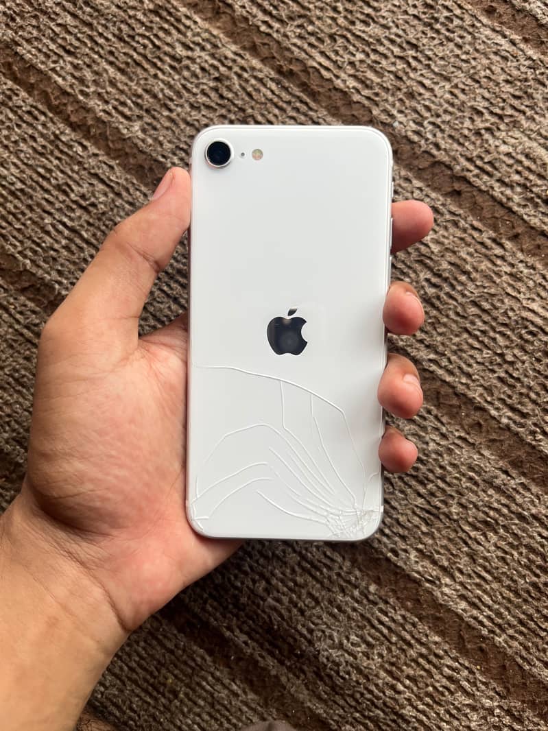 Apple iPhone SE 2 7
