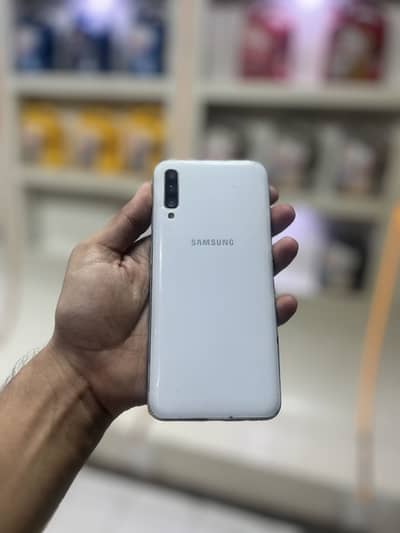 Samsung Mobile A50