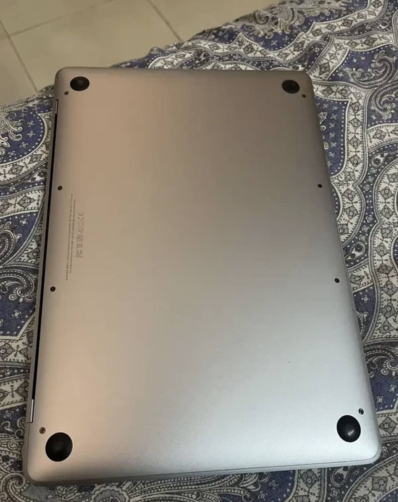 Apple macbook 2