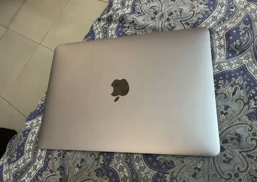 Apple macbook 3