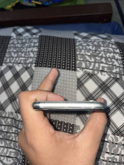  5 Mobiles For Sale | iPhone, Vivo & Sharp WhatsApp 03057097989
