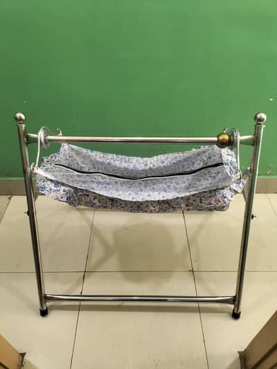 Baby jhulla/baby Swing/baby jhulligi/ Baby cradle/ 03034641195