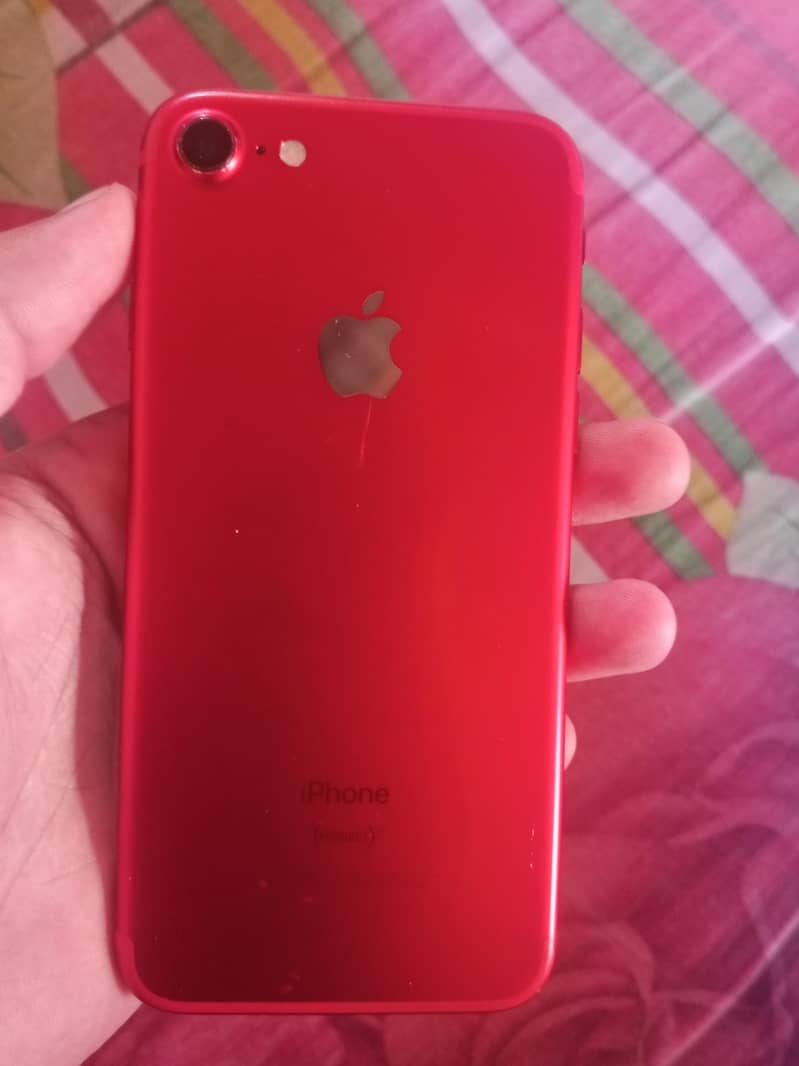 Apple iPhone 7 1