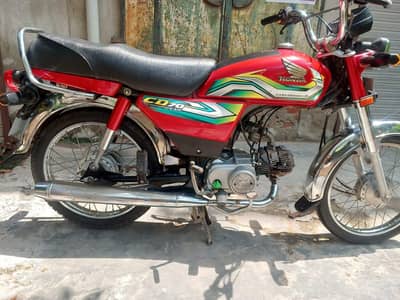 Honda 70 23 model urgent for sale contact 0323 9656431