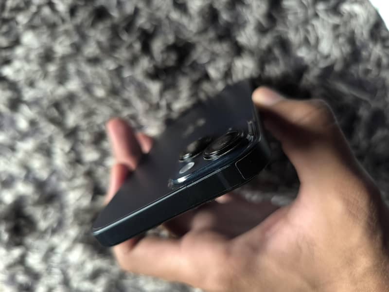 Apple iPhone 14 3