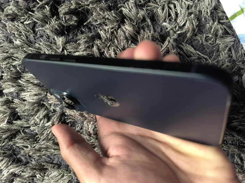 Apple iPhone 14 4