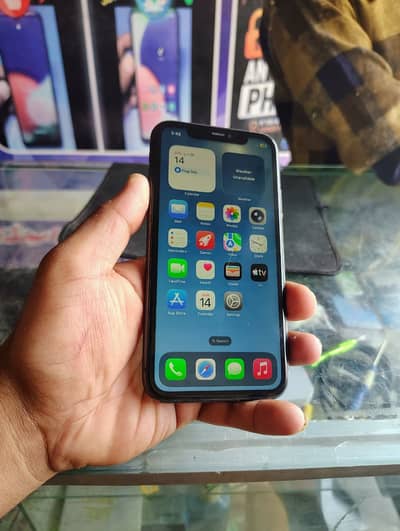 Apple iPhone 11 64gb Non PTA Mint CIndition Just Battery change
