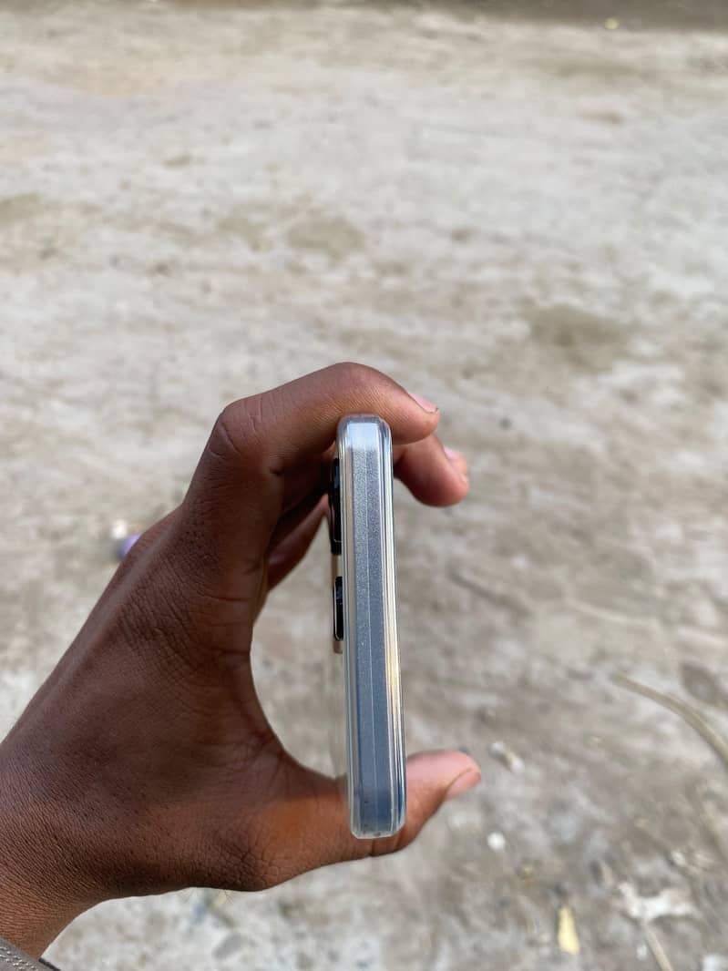 Infinix Note 30 5