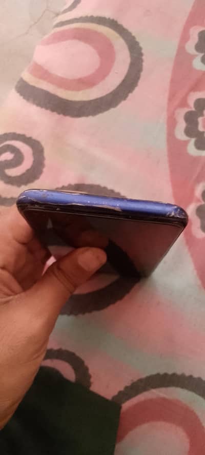 realme c17 . . 6.128 mujhe zarurat hai paison ki