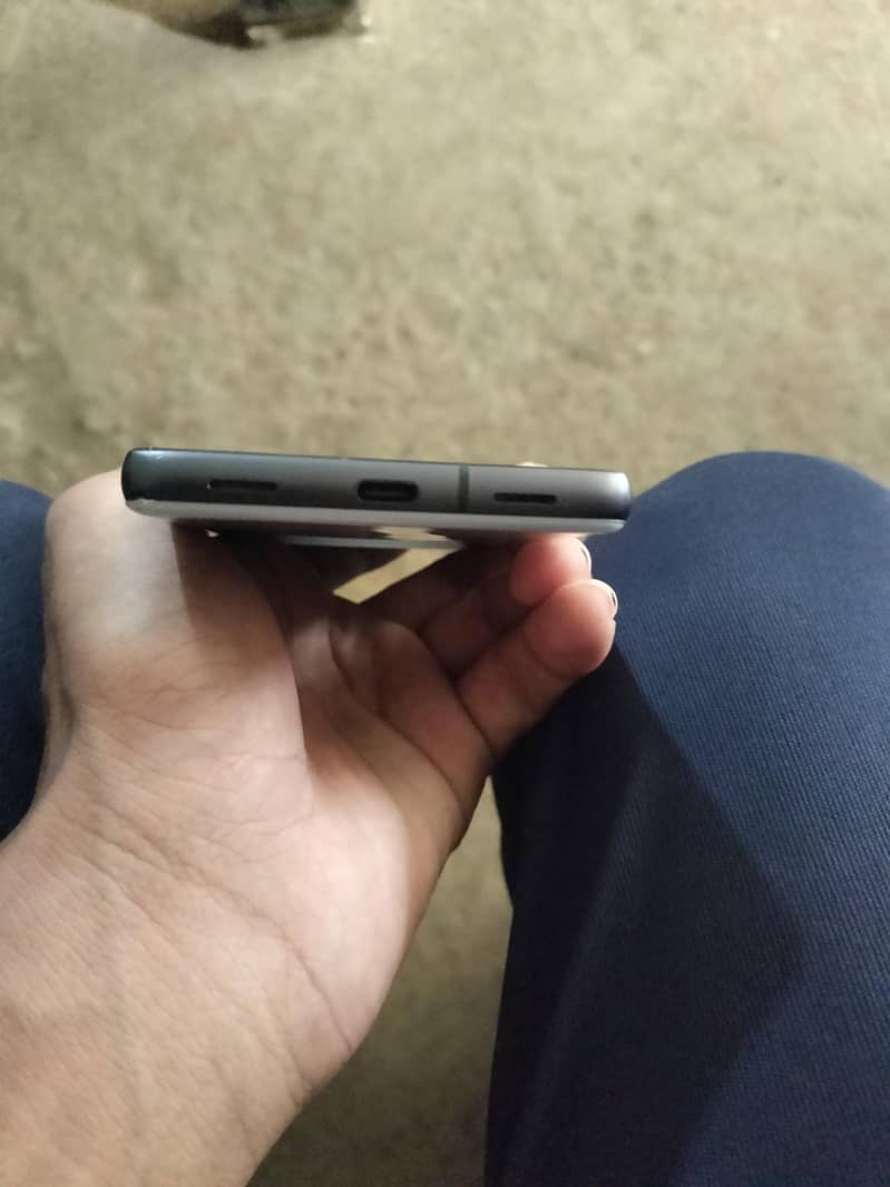 Google Pixel 7a 3