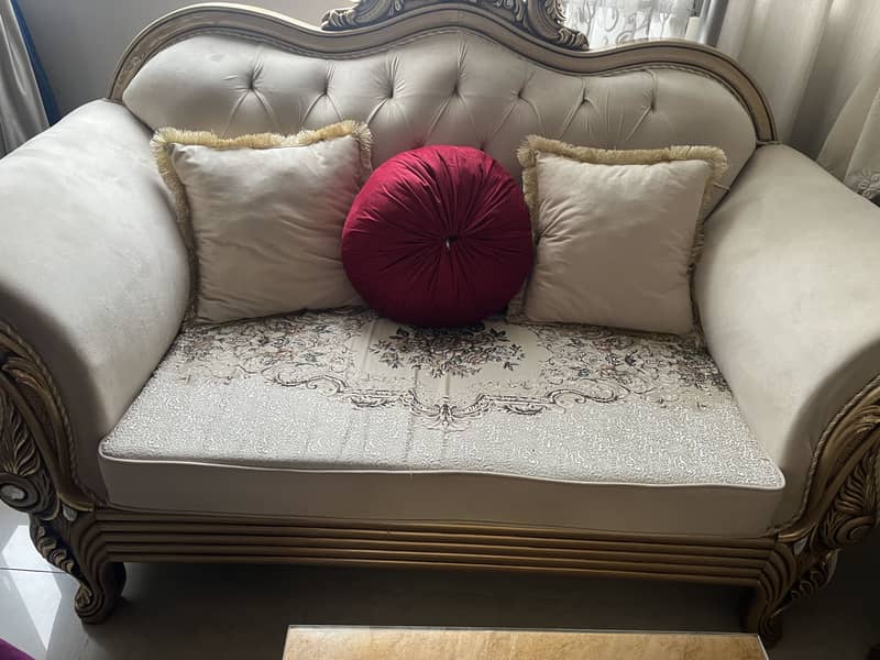 7 sofa 1