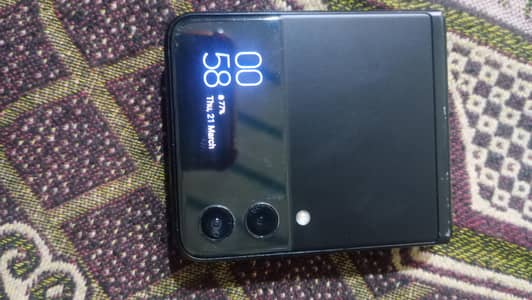 Samsung Mobile Z Flip 3