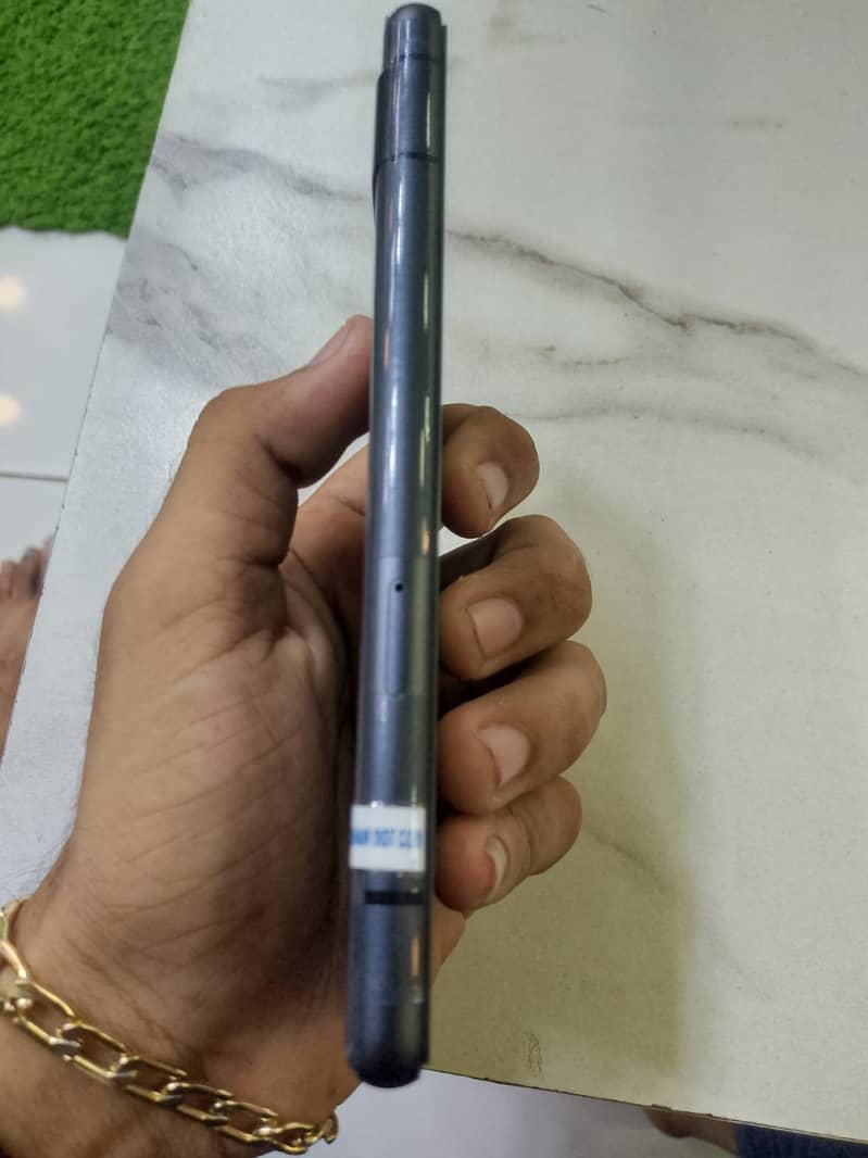 Google Pixel 7a 1