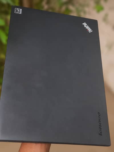 Lenovo thinkpad x1 carbon classic look read description