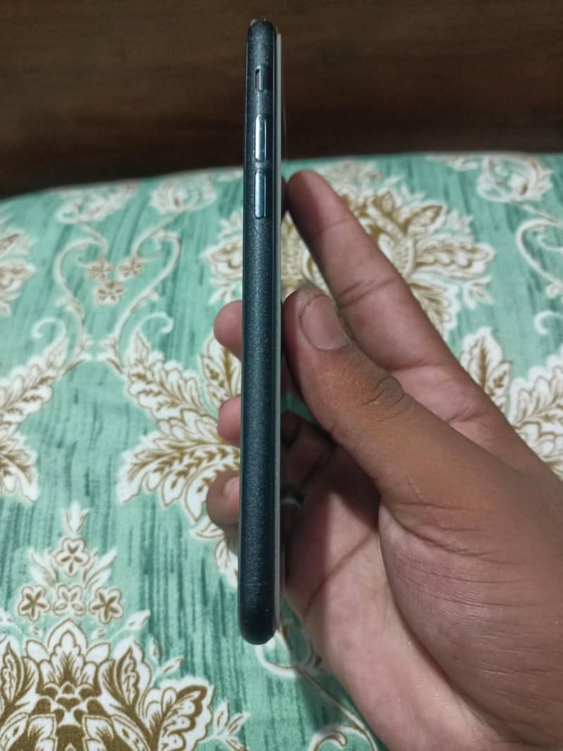 Apple iPhone SE 4