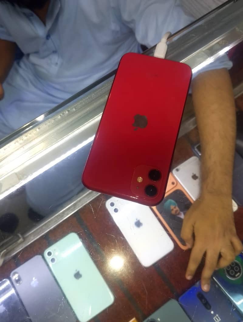 Apple iPhone 11 0