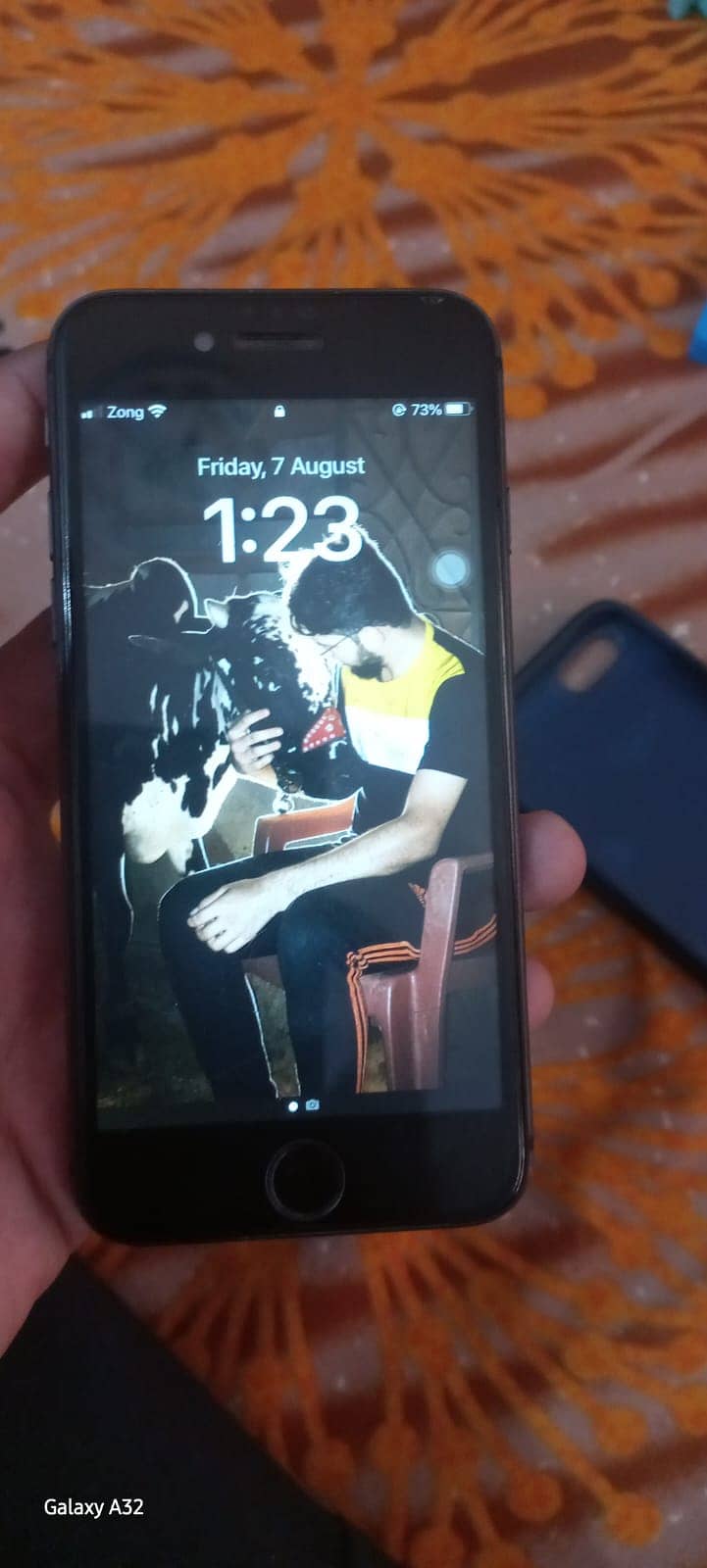 Apple iPhone 8 2