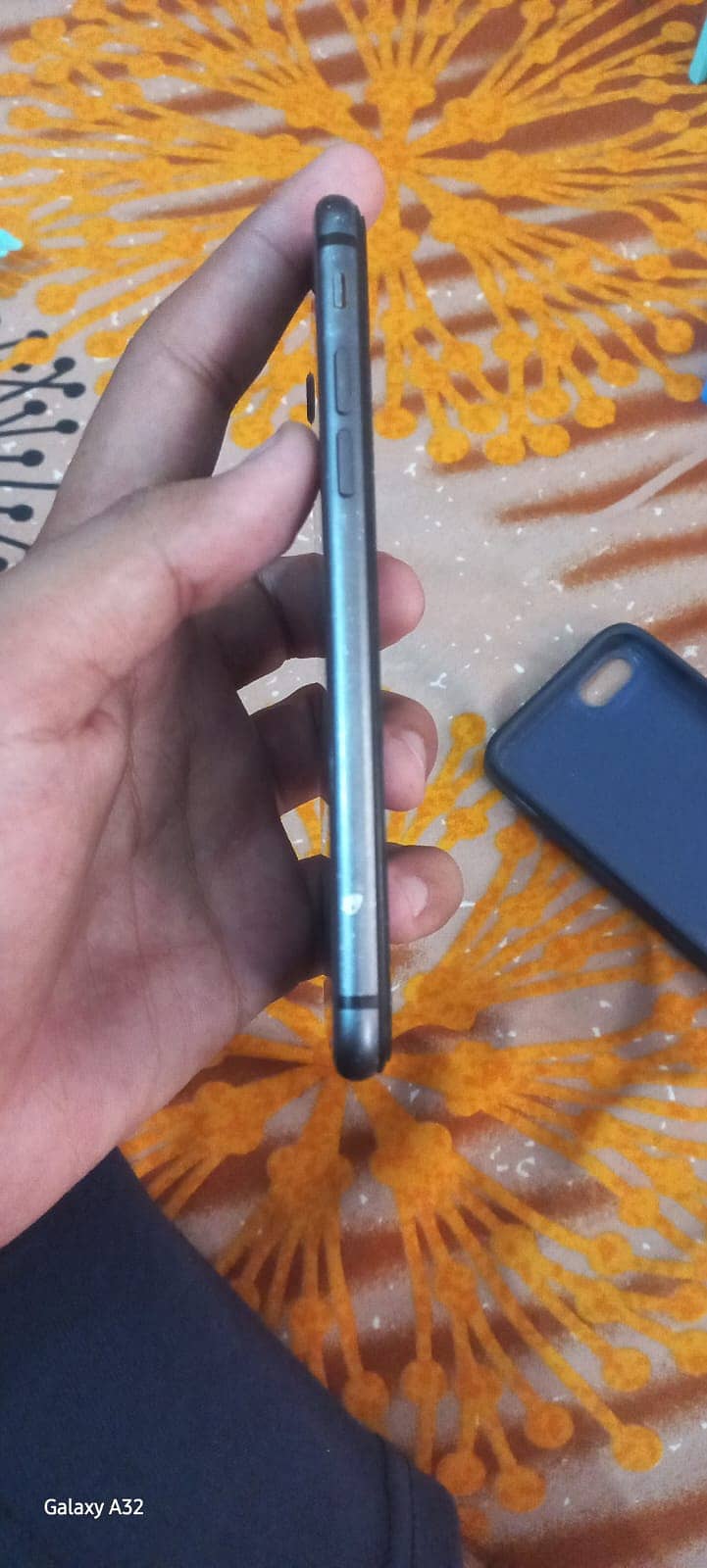 Apple iPhone 8 3