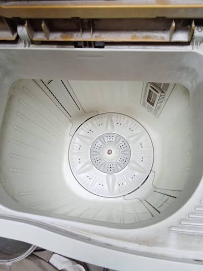 Kenwood Washing & Dryer Machine